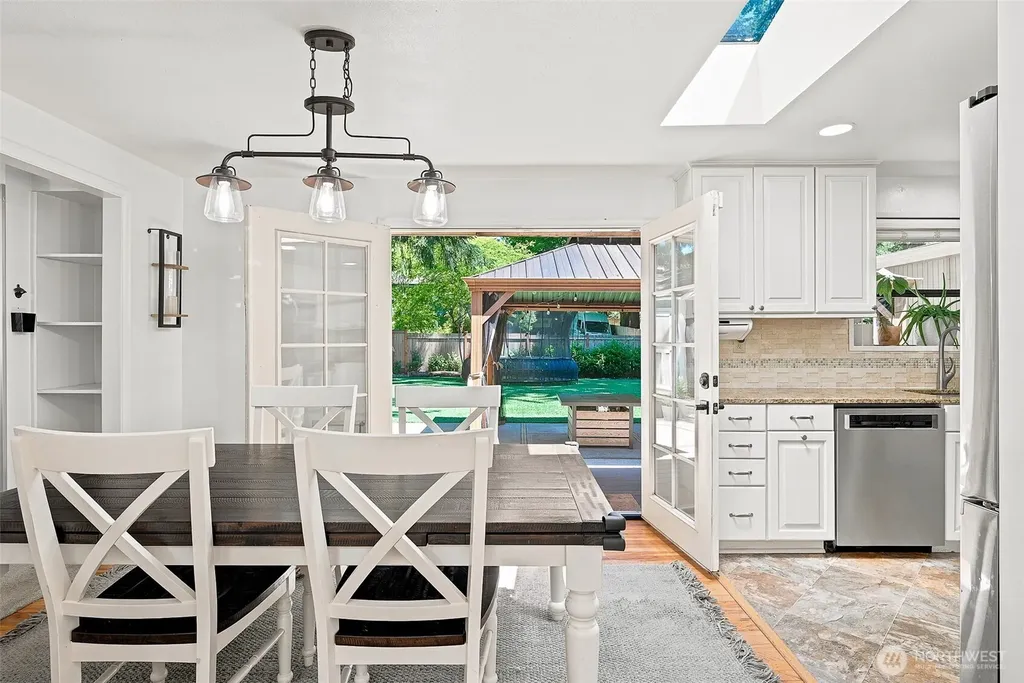 20209 83rd Avenue W Edmonds WA 98026