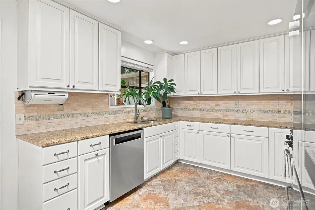 20209 83rd Avenue W Edmonds WA 98026