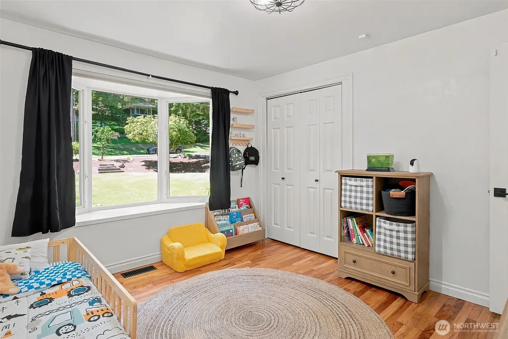 20209 83rd Avenue W Edmonds WA 98026