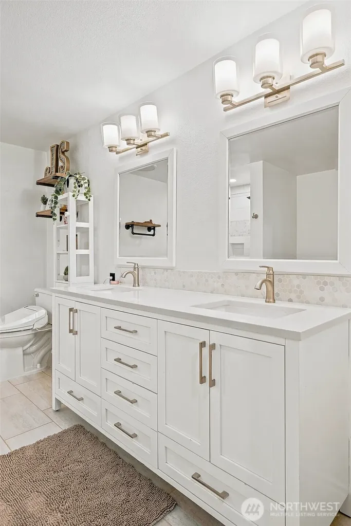 20209 83rd Avenue W Edmonds WA 98026