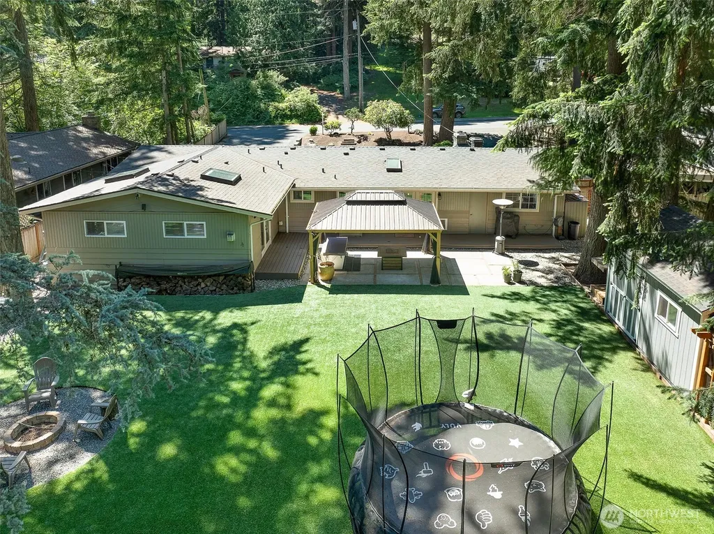 20209 83rd Avenue W Edmonds WA 98026