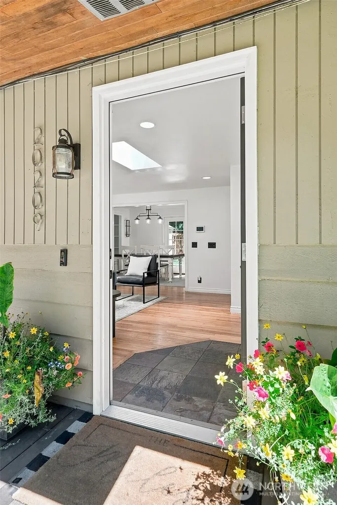 20209 83rd Avenue W Edmonds WA 98026