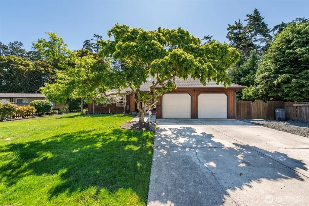 250 Vista View Drive Sequim WA 98382