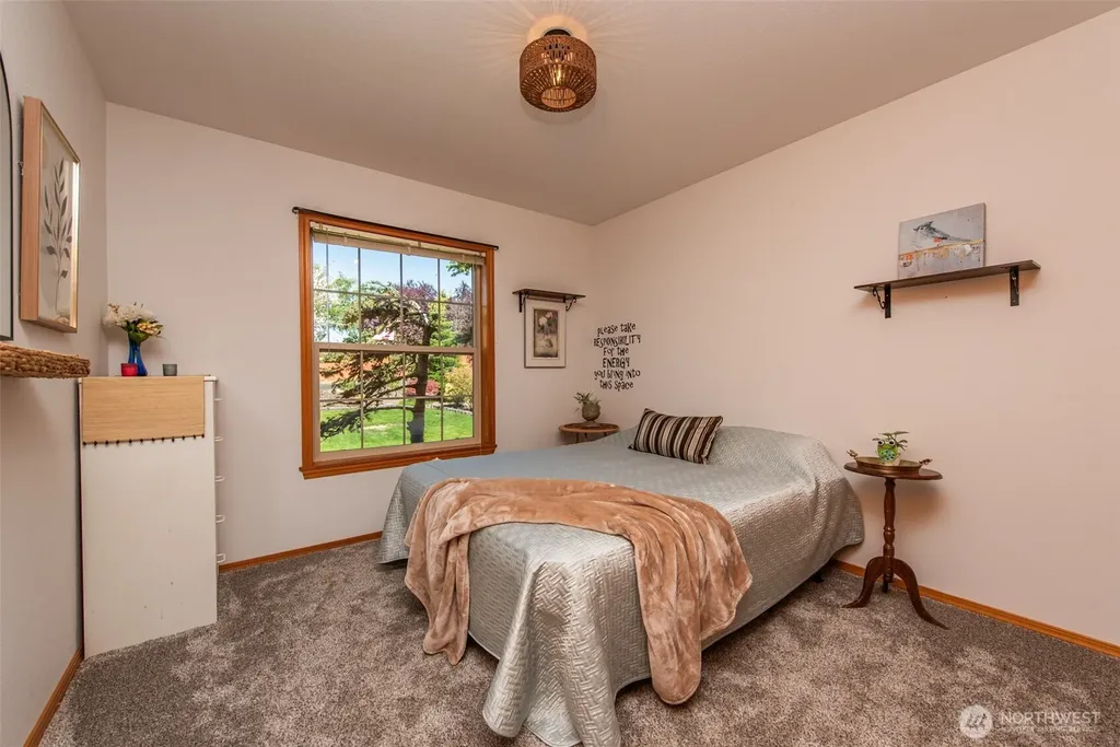 250 Vista View Drive Sequim WA 98382