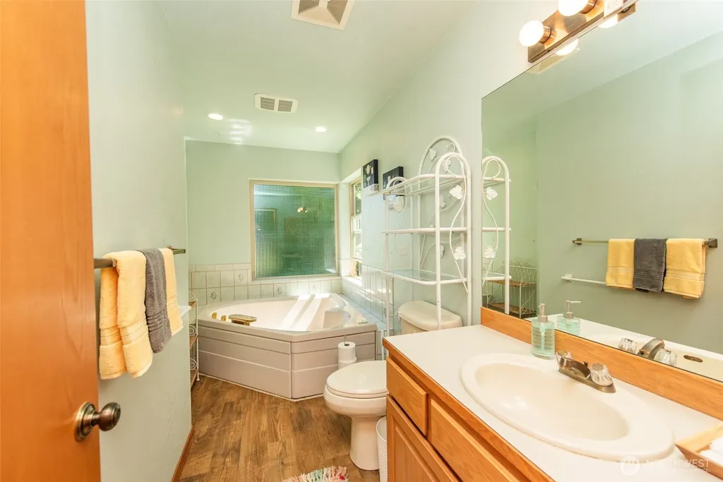 250 Vista View Drive Sequim WA 98382