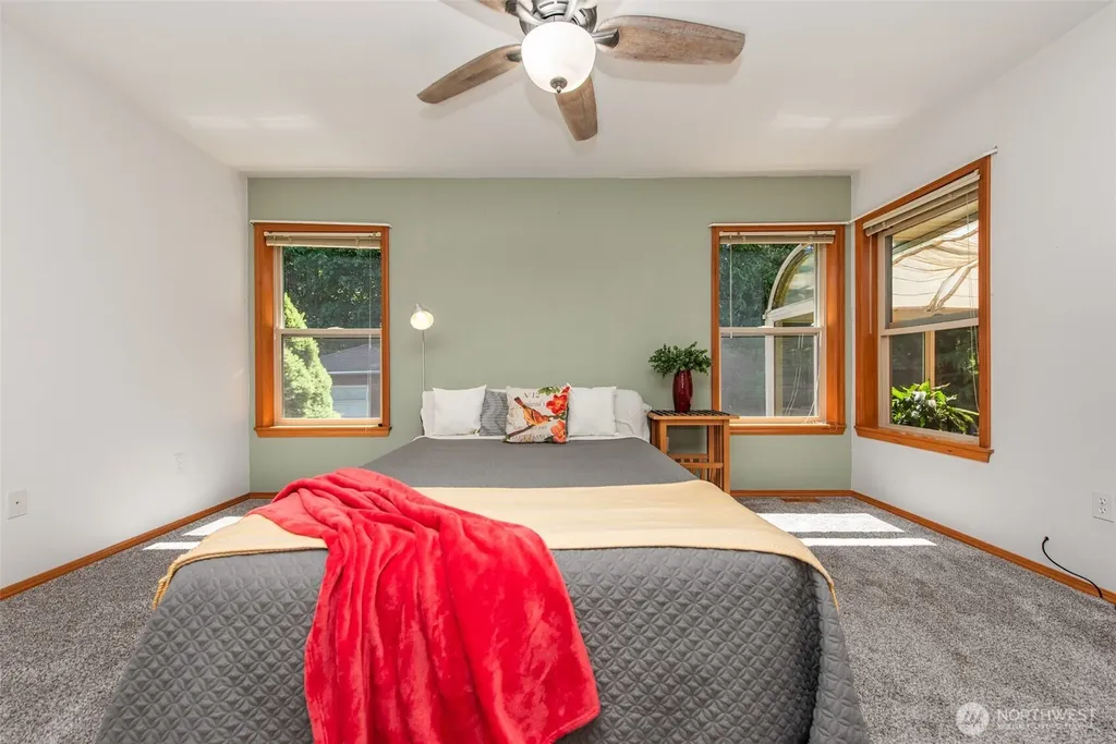 250 Vista View Drive Sequim WA 98382
