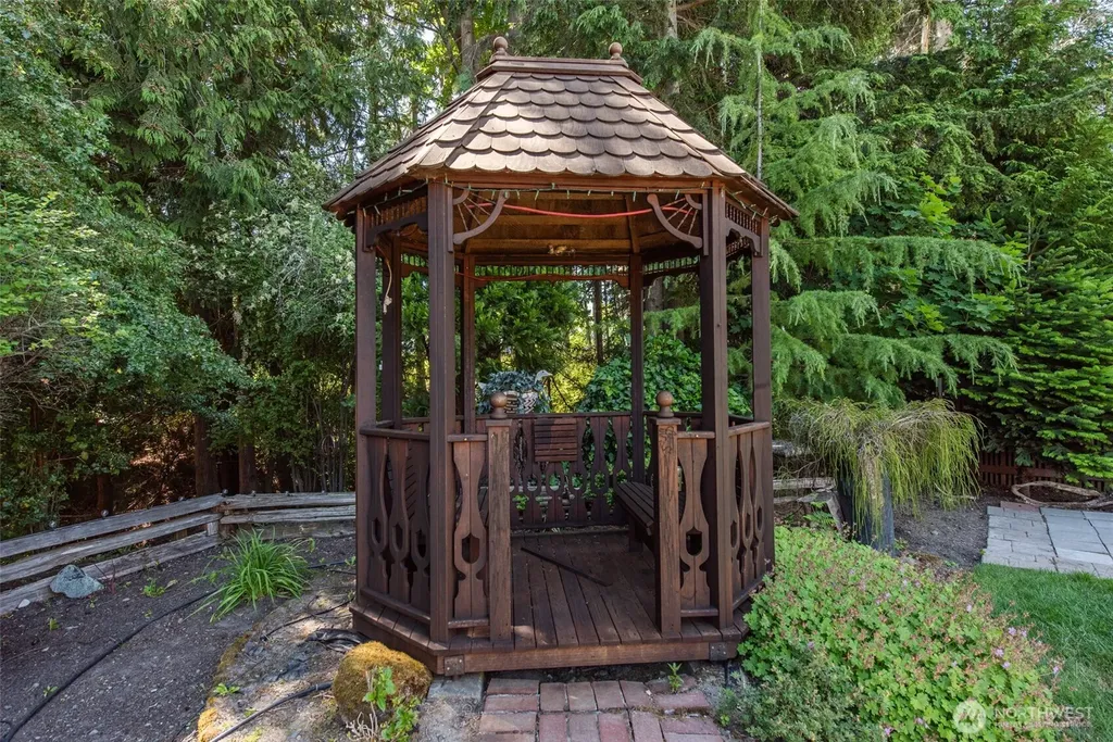 250 Vista View Drive Sequim WA 98382