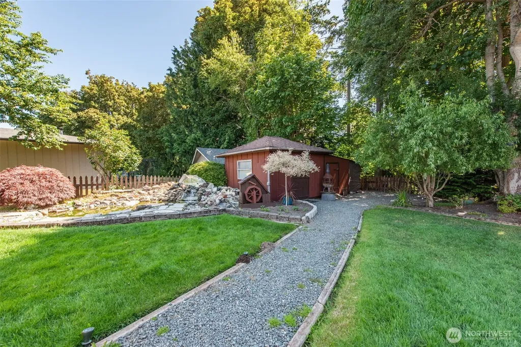 250 Vista View Drive Sequim WA 98382