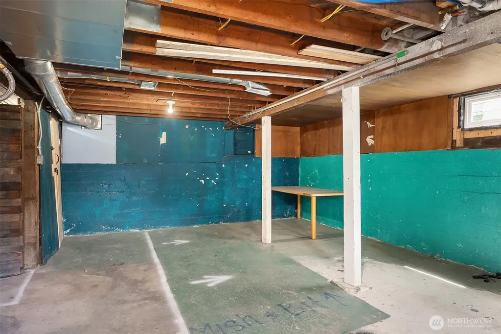 251 Meadow Avenue N Renton WA 98057