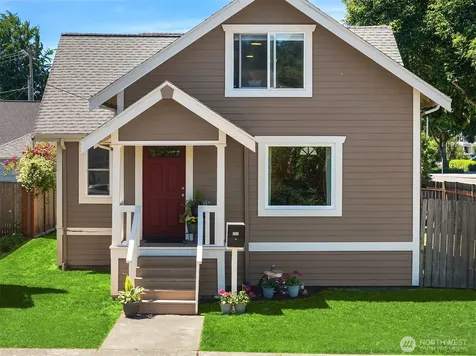 251 Meadow Avenue N Renton WA 98057
