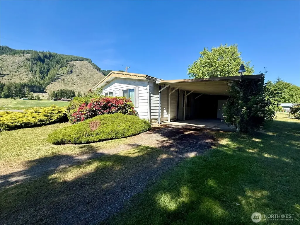 1521 Main Avenue Morton WA 98356