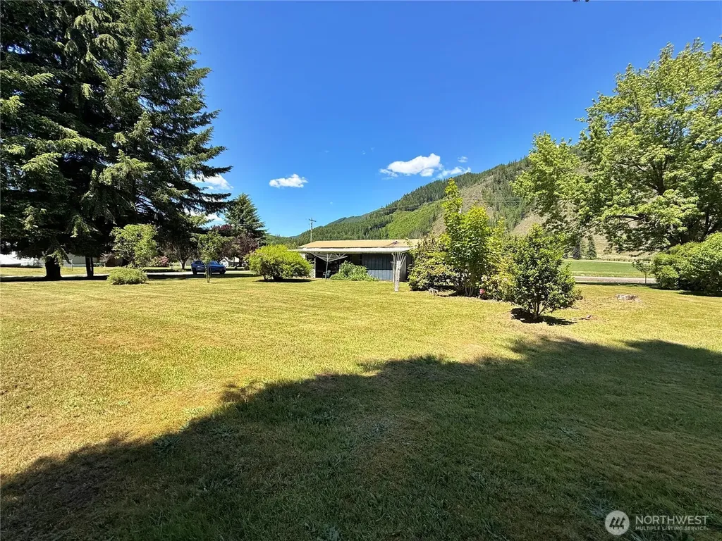 1521 Main Avenue Morton WA 98356