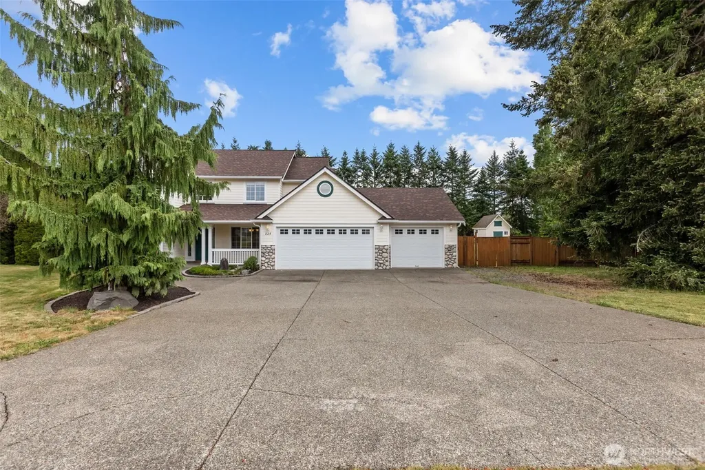 825 267th Street Ct E Spanaway WA 98387