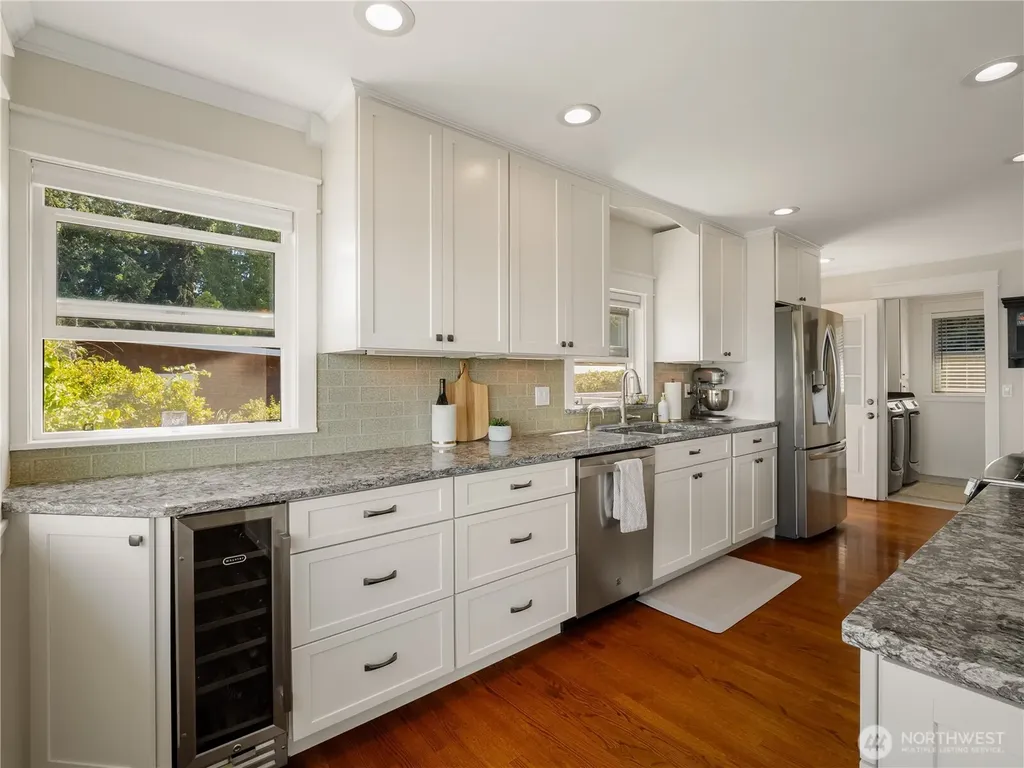 969 12th Avenue Fox Island WA 98333