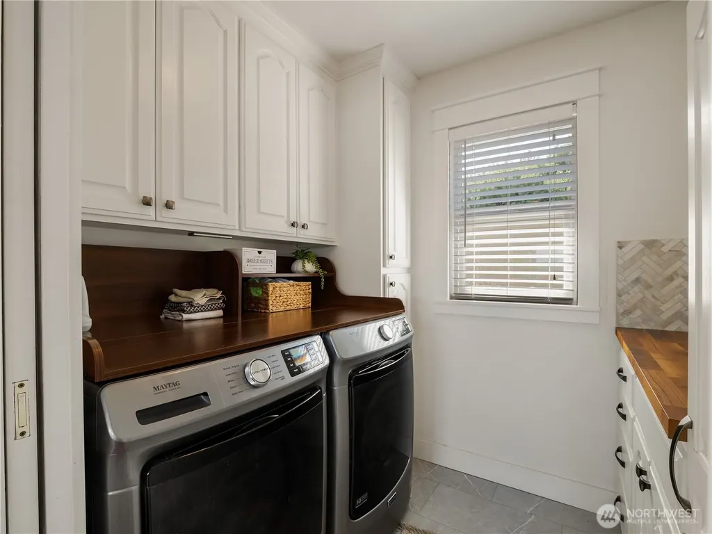 969 12th Avenue Fox Island WA 98333