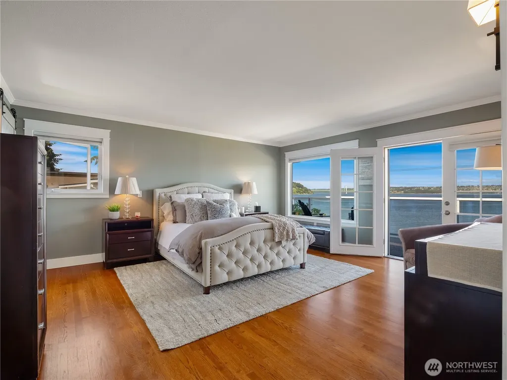 969 12th Avenue Fox Island WA 98333