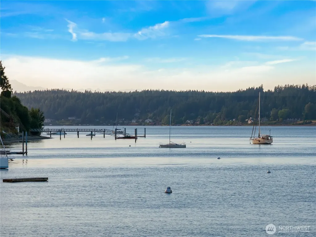 969 12th Avenue Fox Island WA 98333