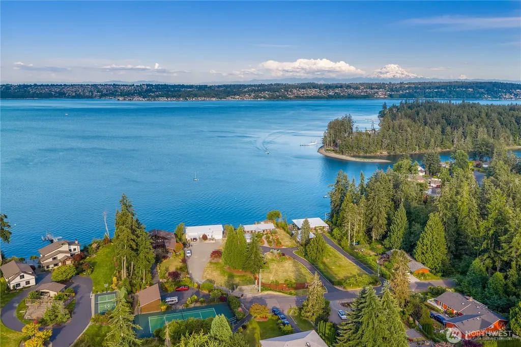 969 12th Avenue Fox Island WA 98333