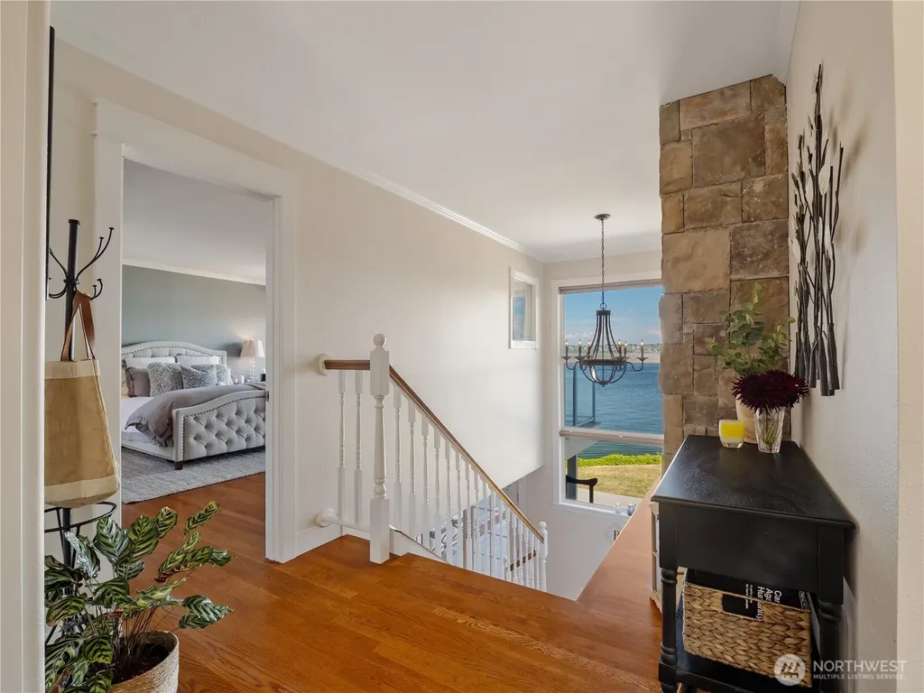 969 12th Avenue Fox Island WA 98333