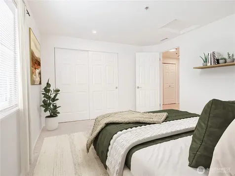 250 NW Dogwood Street Issaquah WA 98027