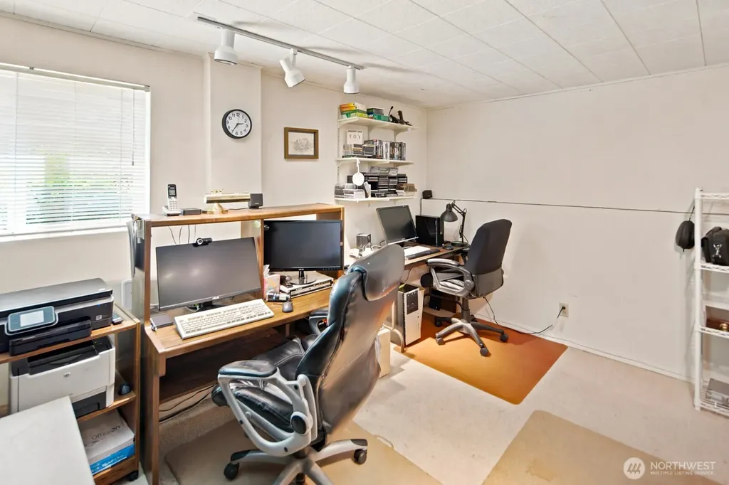 3610 NE 197th Street Lake Forest Park WA 98155