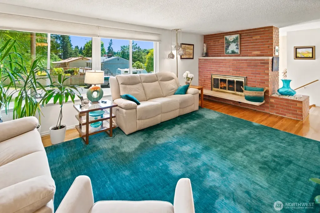 3610 NE 197th Street Lake Forest Park WA 98155