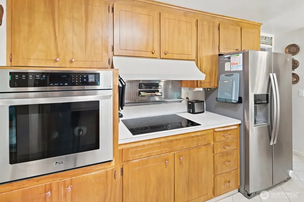 3610 NE 197th Street Lake Forest Park WA 98155