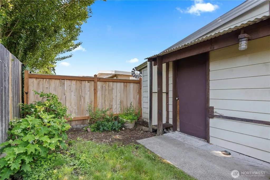 1402 22nd Street NE Auburn WA 98002