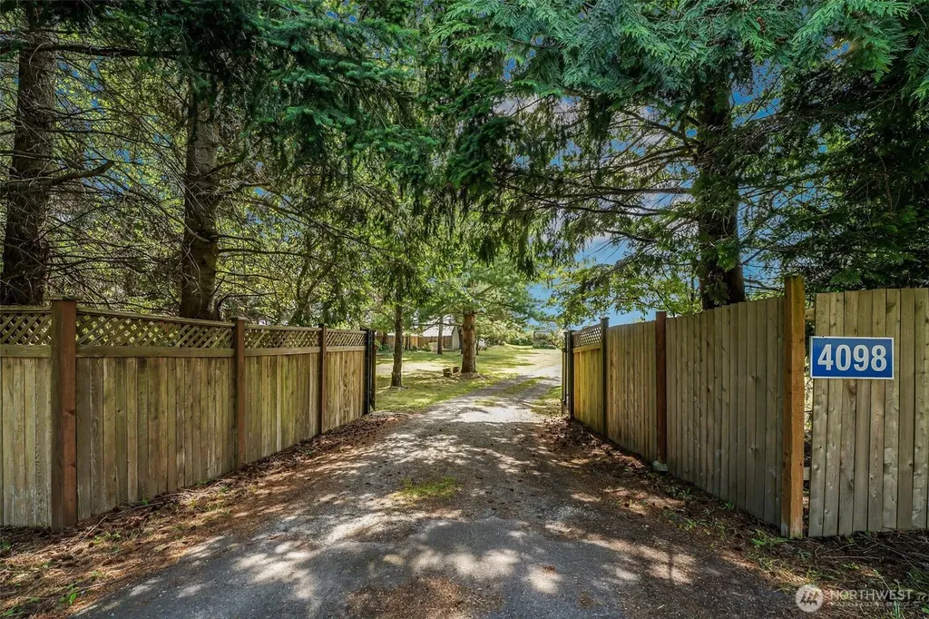4098 S Camano Drive Camano Island WA 98282