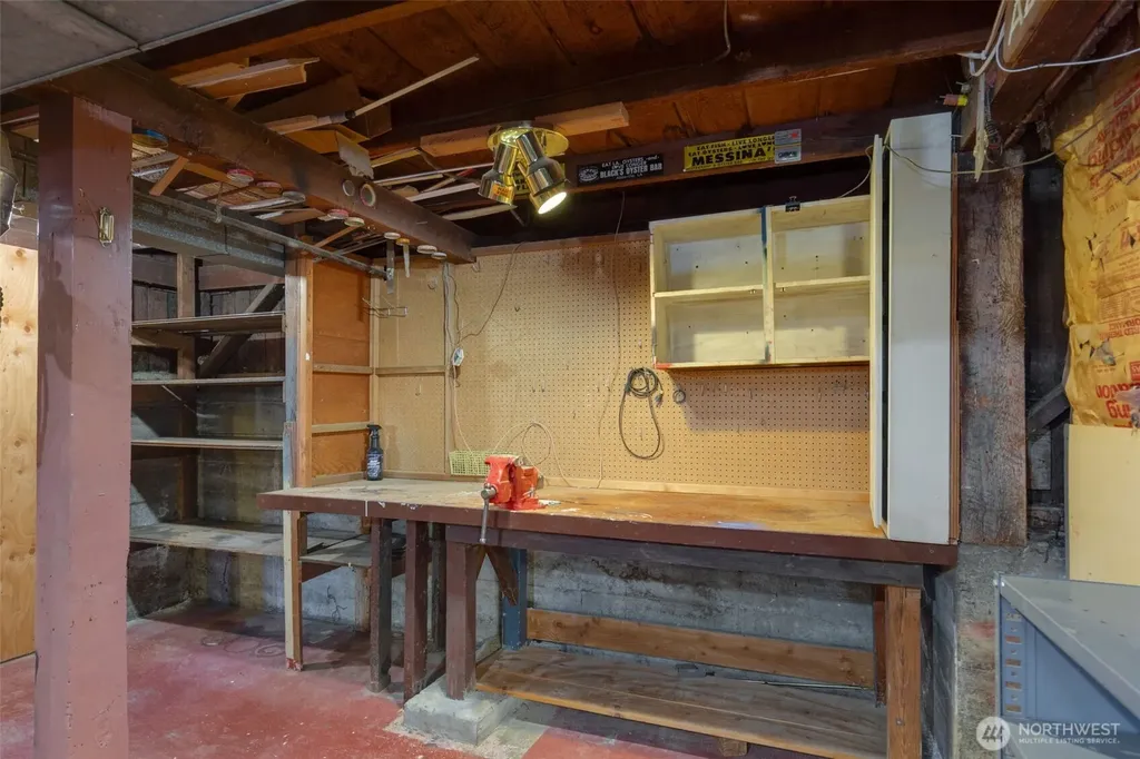 1631 N 54 Street Seattle WA 98103