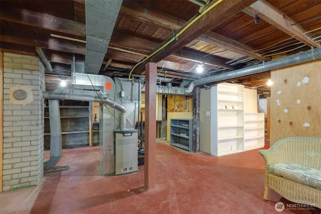 1631 N 54 Street Seattle WA 98103