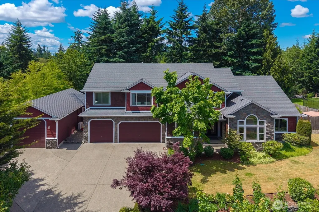 810 195th Avenue E Lake Tapps WA 98391