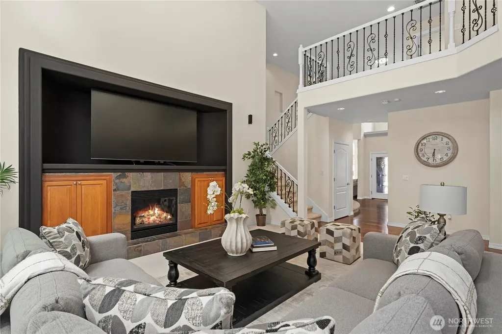 810 195th Avenue E Lake Tapps WA 98391