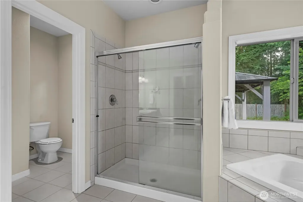 810 195th Avenue E Lake Tapps WA 98391
