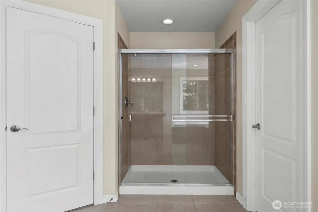810 195th Avenue E Lake Tapps WA 98391