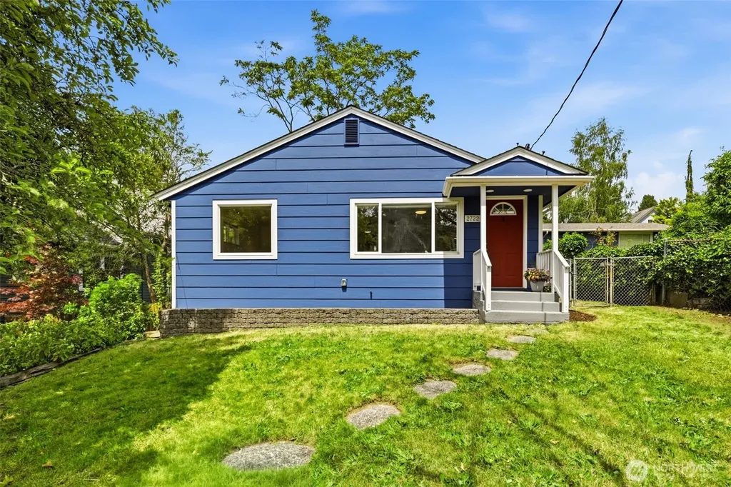 2722 NE Blakeley Street Seattle WA 98105