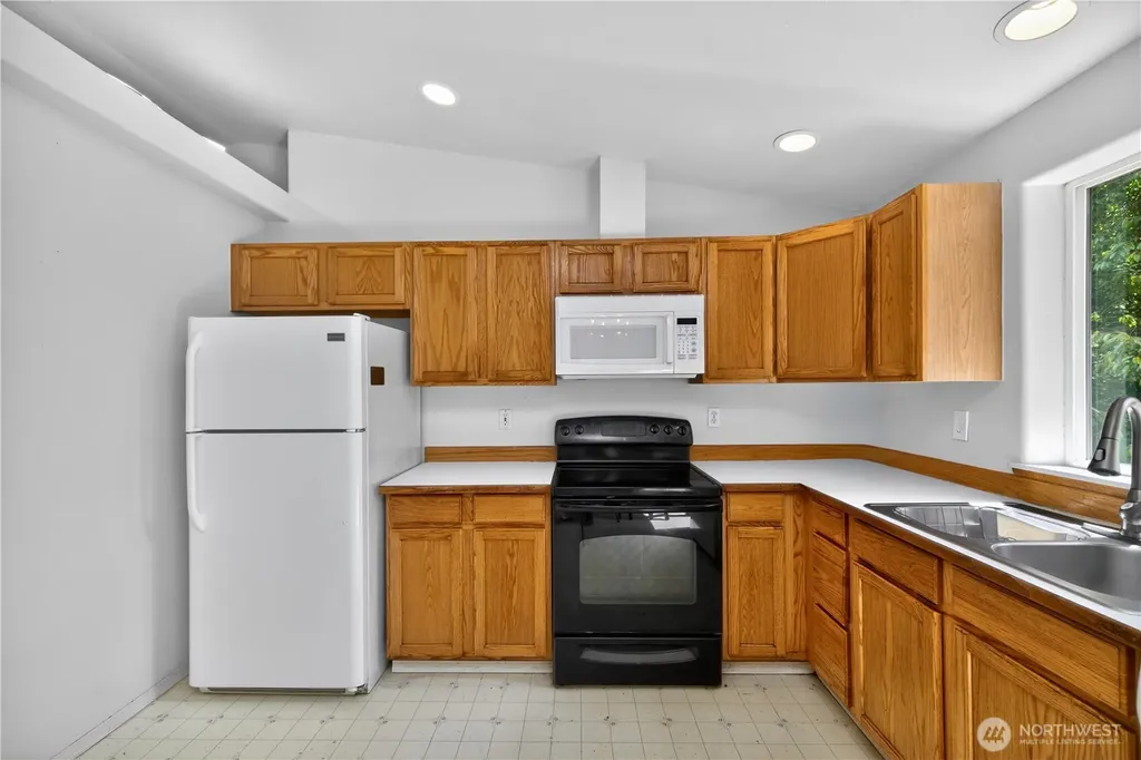 744 Summerset Way Sedro Woolley WA 98284