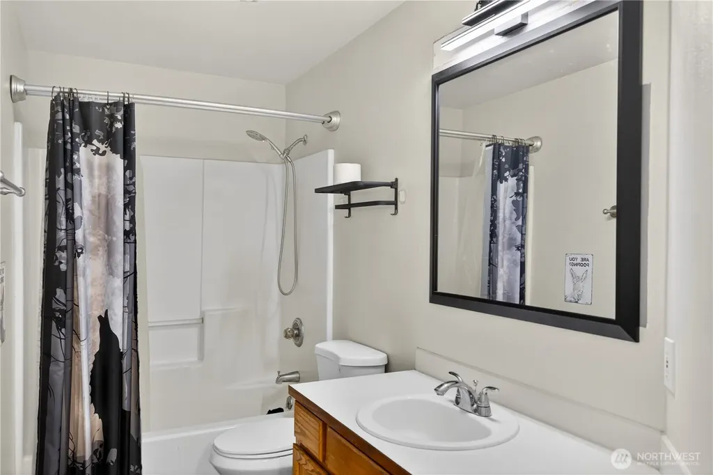 744 Summerset Way Sedro Woolley WA 98284