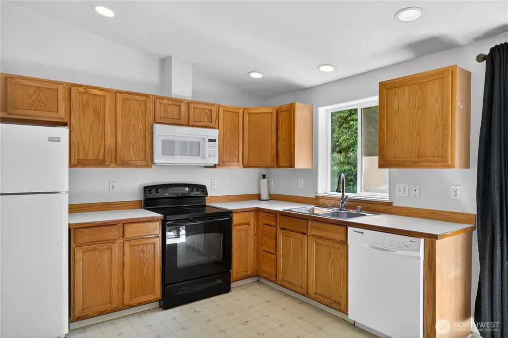 744 Summerset Way Sedro Woolley WA 98284