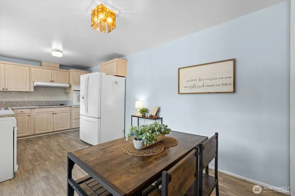 14906 110th Avenue NE Bothell WA 98011