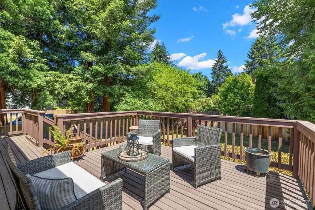 14906 110th Avenue NE Bothell WA 98011