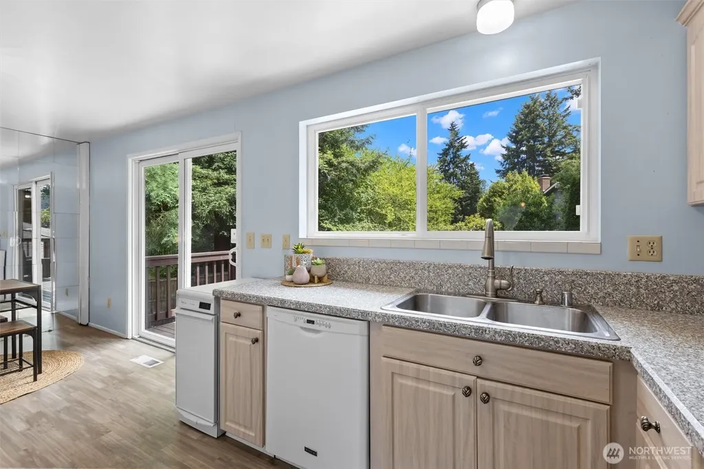 14906 110th Avenue NE Bothell WA 98011