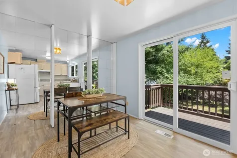 14906 110th Avenue NE Bothell WA 98011