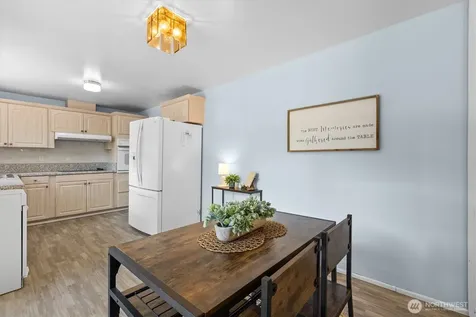14906 110th Avenue NE Bothell WA 98011