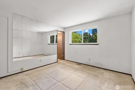 14906 110th Avenue NE Bothell WA 98011