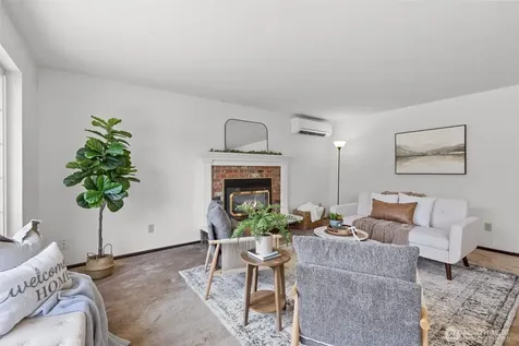 14906 110th Avenue NE Bothell WA 98011