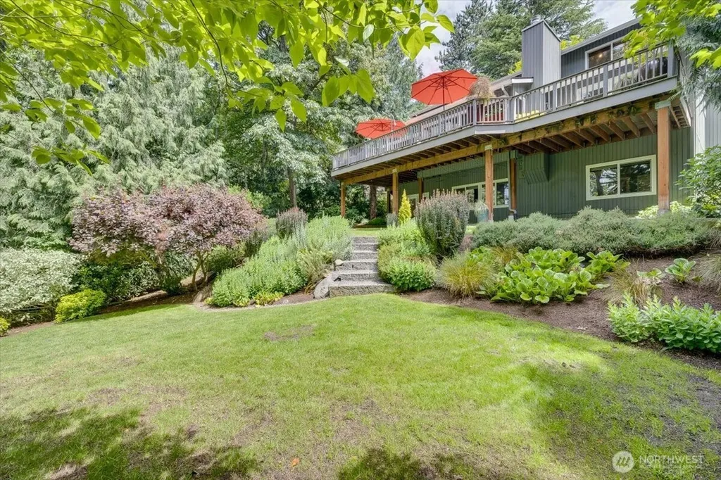 6144 NE 194th Place Kenmore WA 98028