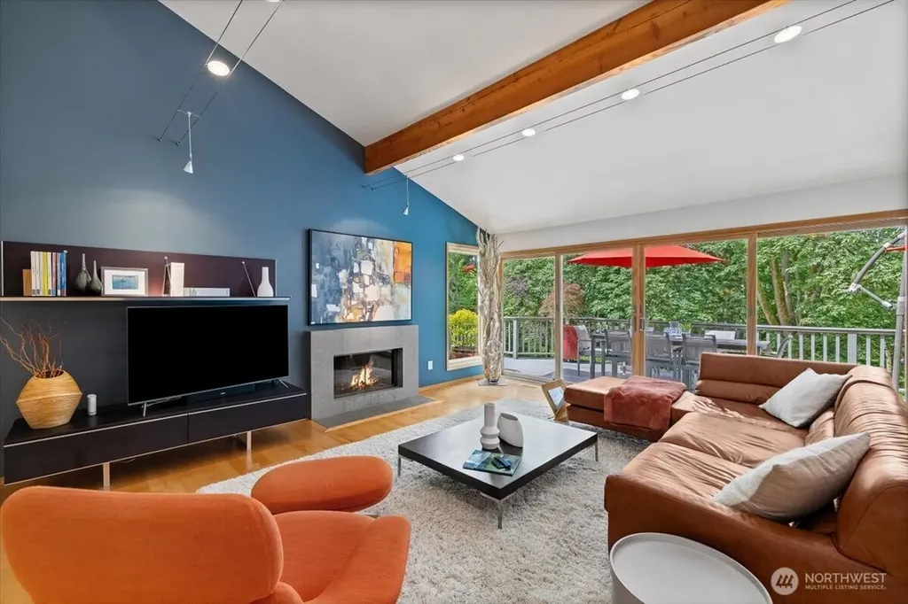 6144 NE 194th Place Kenmore WA 98028