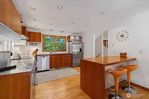 6144 NE 194th Place Kenmore WA 98028