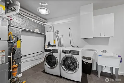 6144 NE 194th Place Kenmore WA 98028